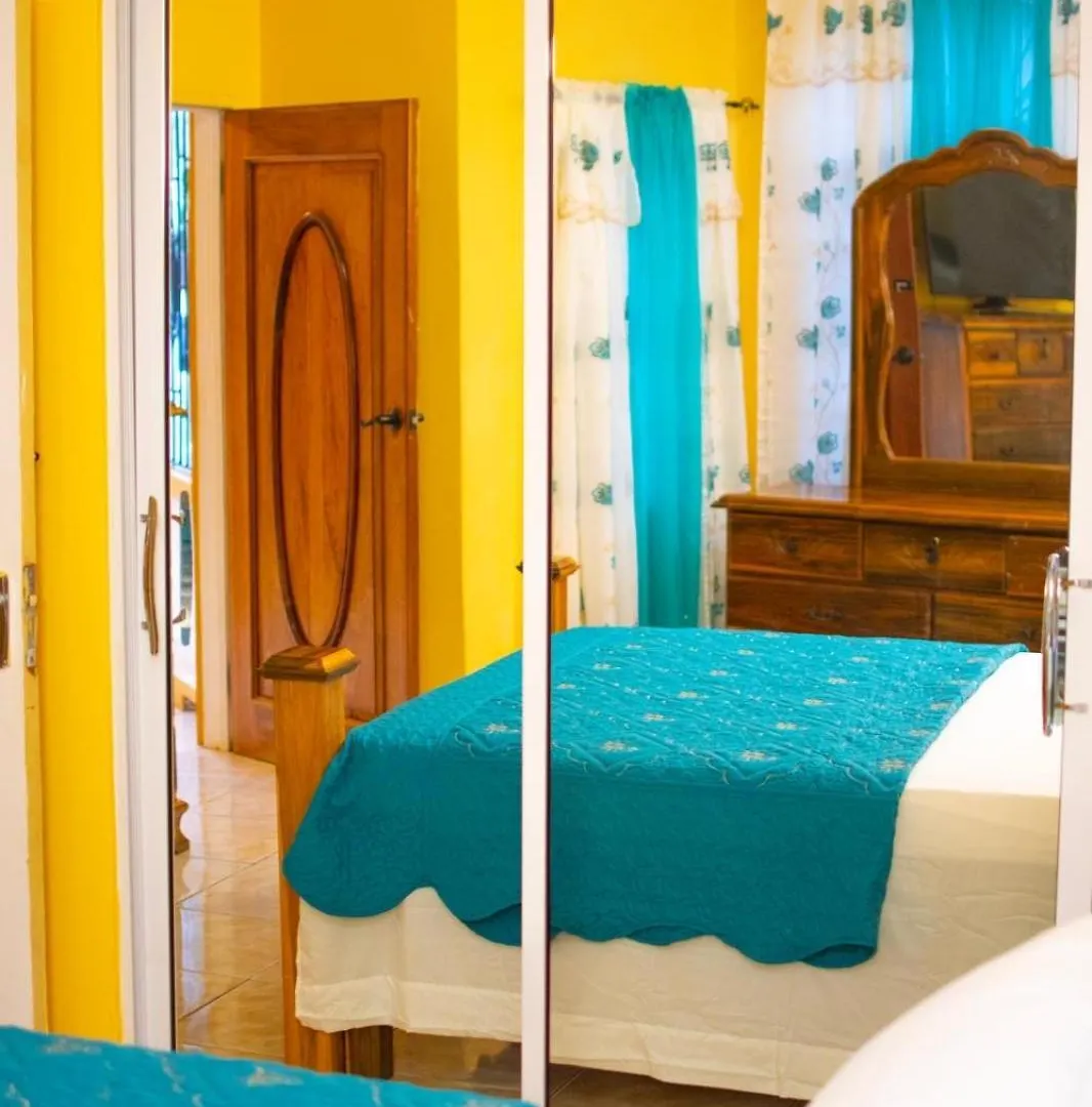 Comfortable 1 Bedroom With Bath Santa Cruz